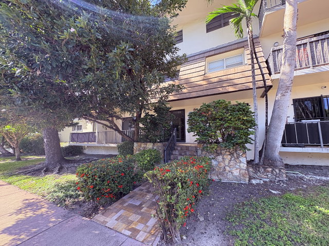 Eastview Villas photo 2